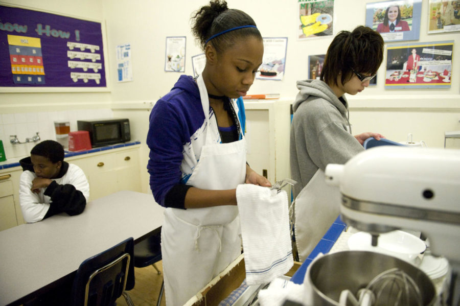 While some students might know how to cook for themselves, many graduate high school unready to prepare food for themselves. Credit: Tribune News Service