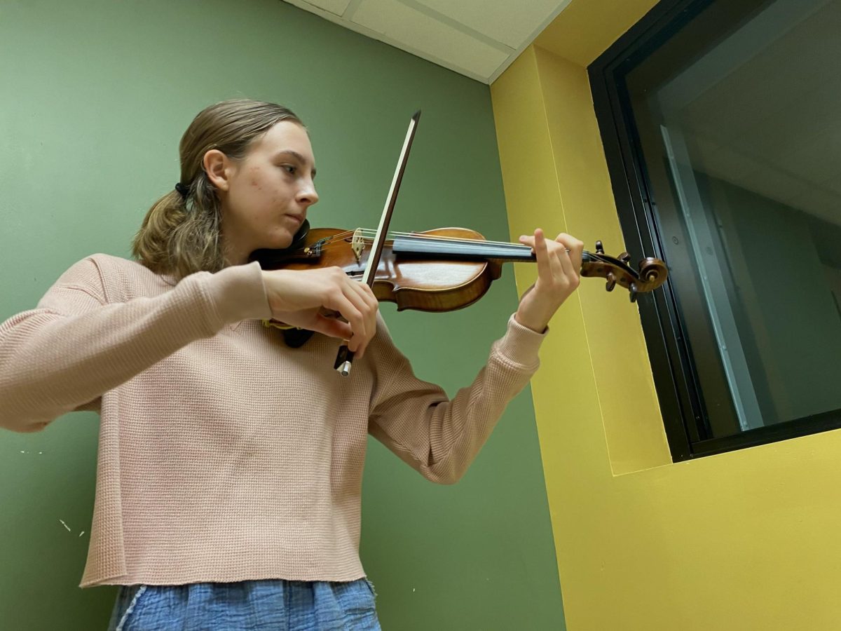 Ella Ricci (‘24) practices scales for her All State audition. Credit: G. Yao.