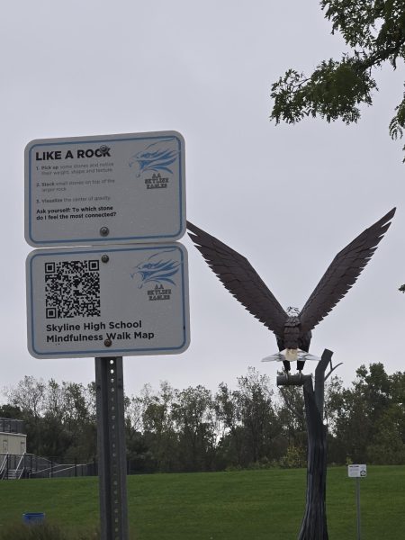 A Skyline Mindfulness station lies right behind the famous eagle statue.