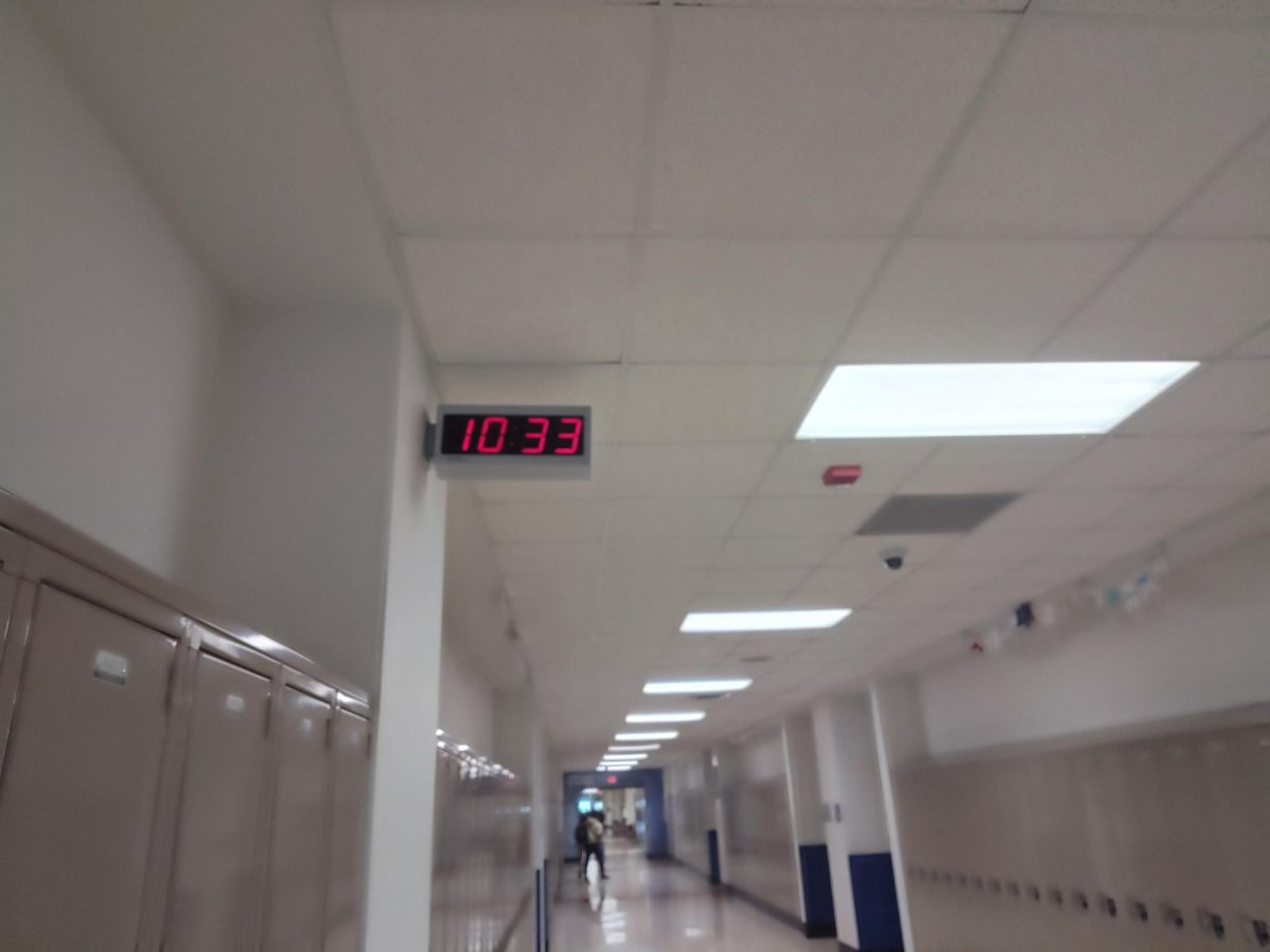 10:33 a.m., the start of early lunch