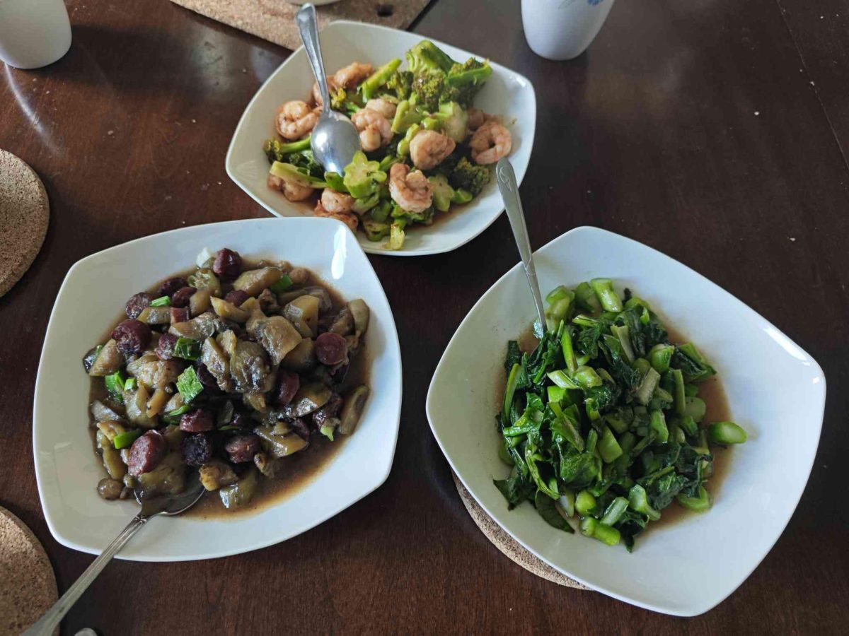 A dinner in the Wang's household
