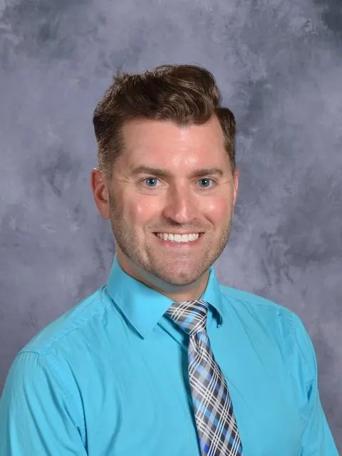 Forensics teacher Gabriel Rettaliata.