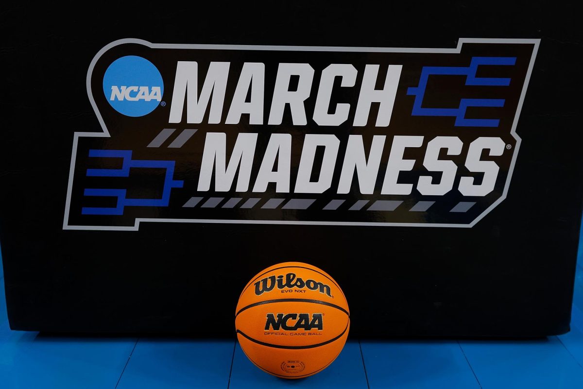 Skyline Students Make Predictions For March Madness